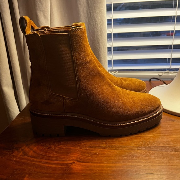 Tory Burch Suede Booties; Size 8M - Picture 3 of 6